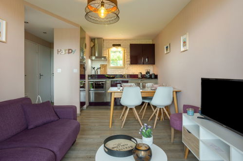 Foto 6 - Apartment mit 1 Schlafzimmer in Blonville-sur-Mer mit blick aufs meer