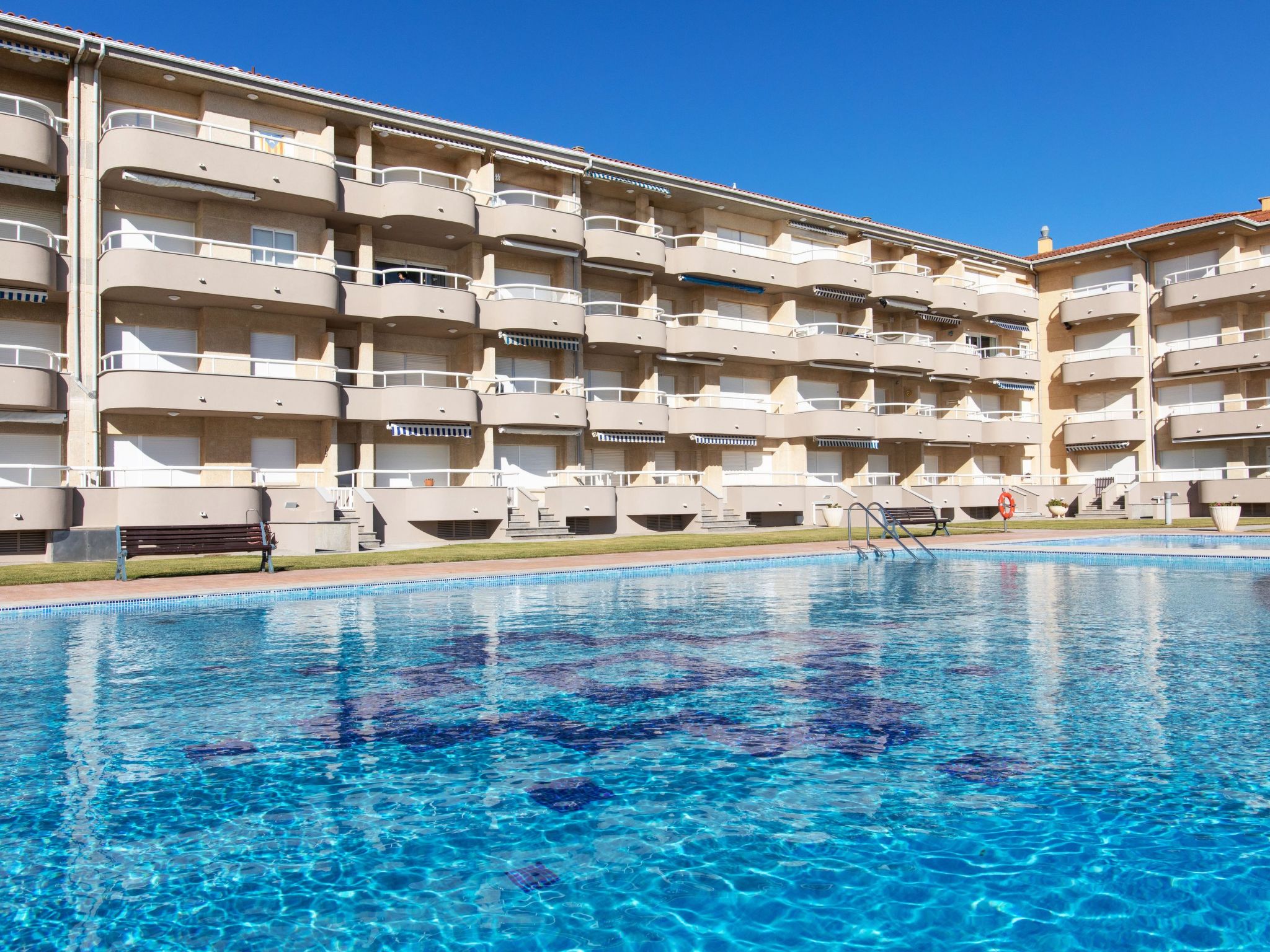 Foto 1 - Apartamento de 1 habitación en Torroella de Montgrí con piscina y vistas al mar