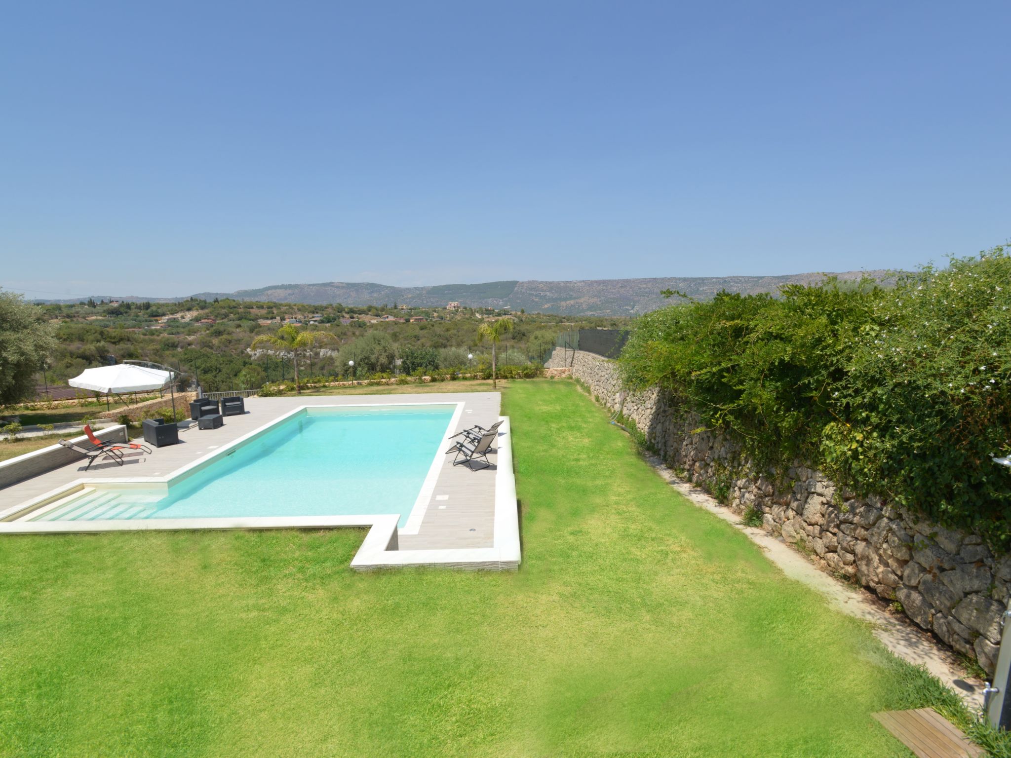 Photo 33 - Maison de 3 chambres à Solarino avec piscine privée et jardin