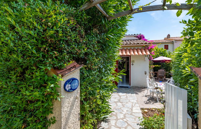 3 bedroom House in Linguizzetta with garden and terrace - Photo 1