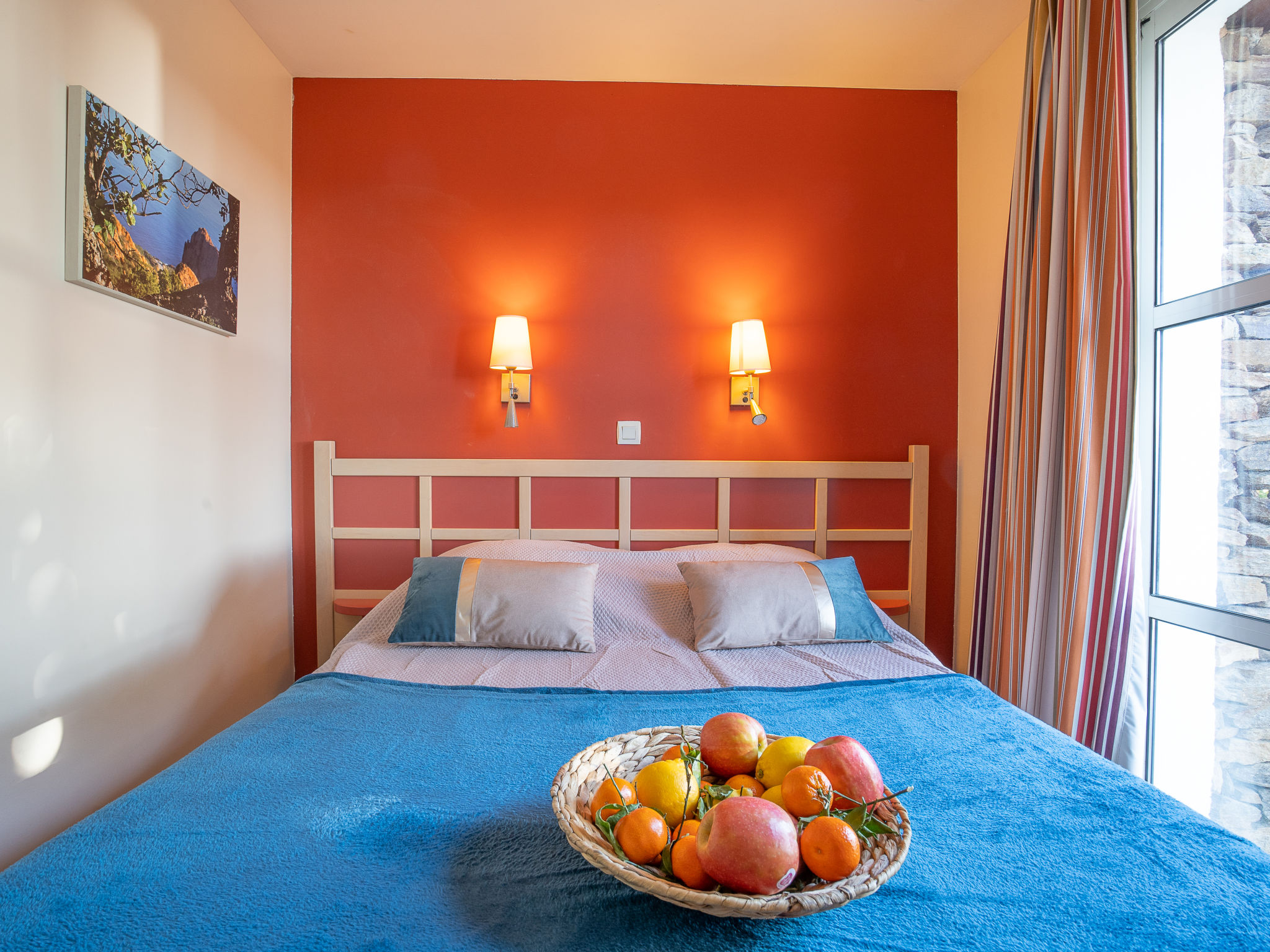 Foto 13 - Appartamento con 2 camere da letto a Saint-Raphaël con piscina e vista mare