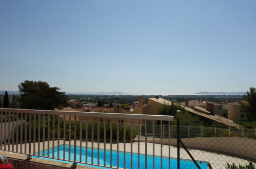 Foto 16 - Apartamento de 2 quartos em Hyères com piscina e terraço