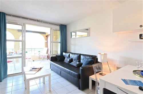 Photo 6 - 1 bedroom Apartment in Saint-Raphaël with swimming pool and sea view