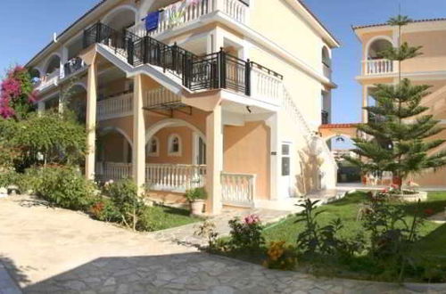 Foto 7 - Athina Apts