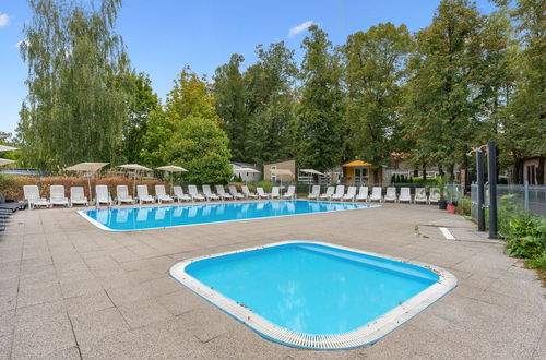 Photo 18 - Maison de 2 chambres à Prague avec piscine et jardin