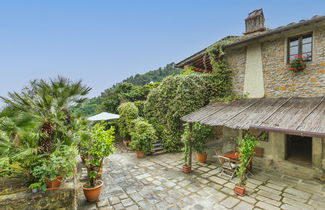 Photo 3 - Maison de 4 chambres à Pescia avec piscine privée et jardin