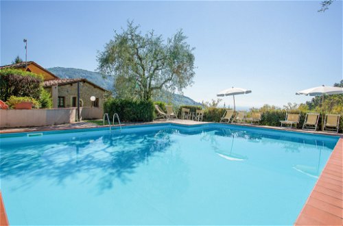 Foto 1 - Casa de 4 quartos em Pescia com piscina privada e terraço