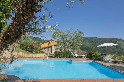 Foto 2 - Appartamento con 1 camera da letto a Pescia con piscina e giardino