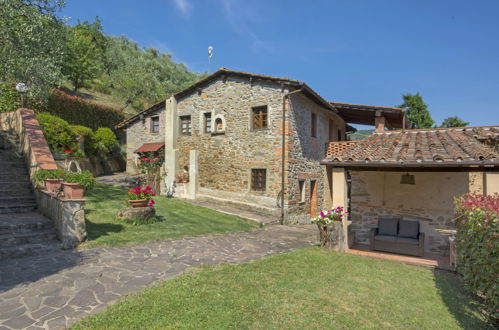 Foto 6 - Casa de 4 habitaciones en Pescia con piscina privada y terraza