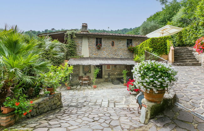 Casa de 8 quartos em Pescia com piscina privada e jardim - Foto 6