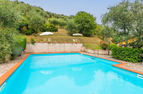 Foto 80 - Casa de 4 quartos em Pescia com piscina privada e jardim