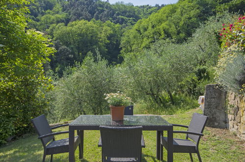 Foto 33 - Casa de 4 quartos em Pescia com piscina privada e terraço