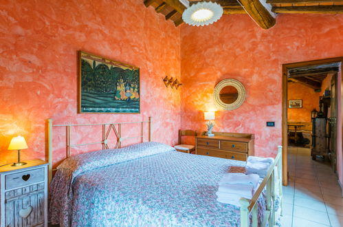 Photo 49 - 4 bedroom House in Pescia with private pool and garden