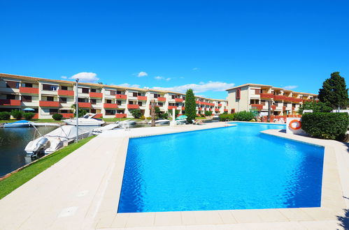 Photo 20 - 2 bedroom Apartment in Castelló d'Empúries with swimming pool and garden