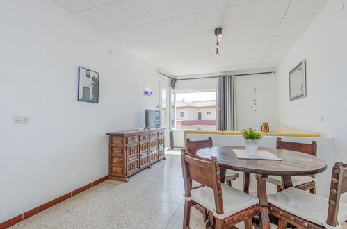 Foto 8 - Apartamento de 2 quartos em Castelló d'Empúries com piscina e jardim