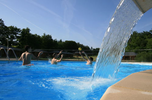 Photo 24 - 2 bedroom House in Meyrignac-l'Église with swimming pool and terrace