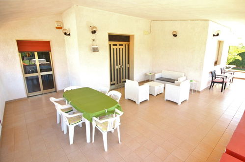 Photo 21 - 2 bedroom House in Siracusa with private pool and garden