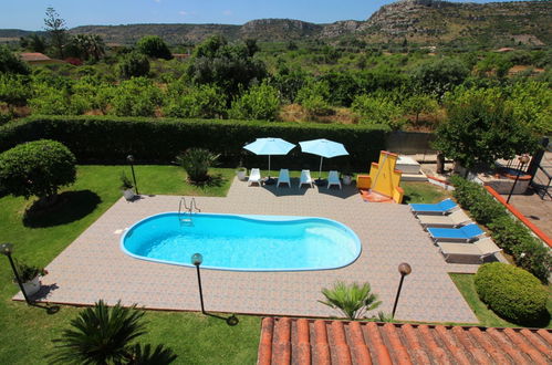 Photo 3 - Maison de 2 chambres à Syracuse avec piscine privée et jardin