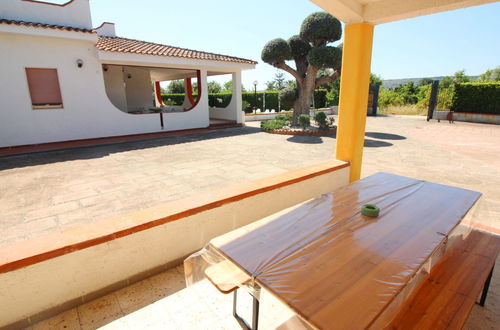 Photo 25 - 2 bedroom House in Siracusa with private pool and garden