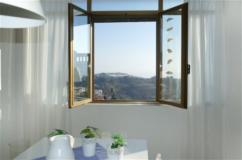 Foto 7 - Apartamento de 2 habitaciones en Pompeiana con jardín y vistas al mar