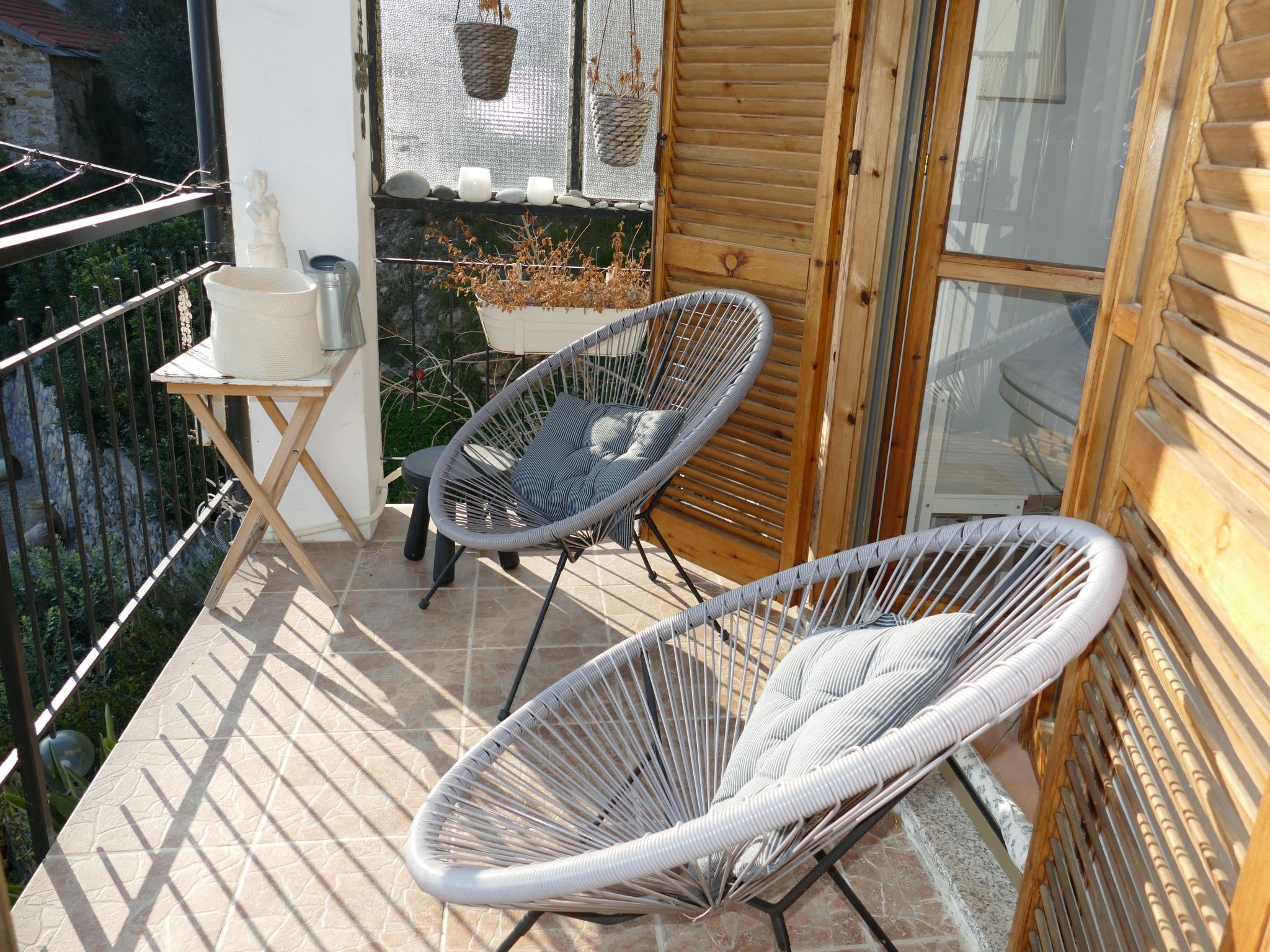 Foto 14 - Apartamento de 2 habitaciones en Pompeiana con jardín y vistas al mar