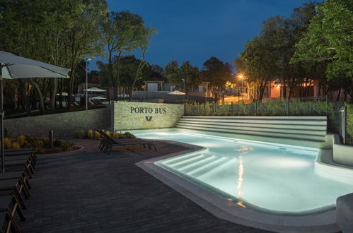 Photo 22 - Maison de 2 chambres à Bale avec piscine privée et jardin