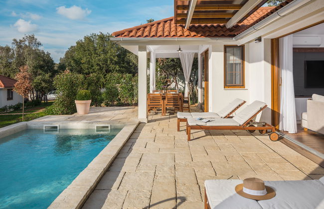 Casa de 3 quartos em Bale com piscina privada e jardim - Foto 11