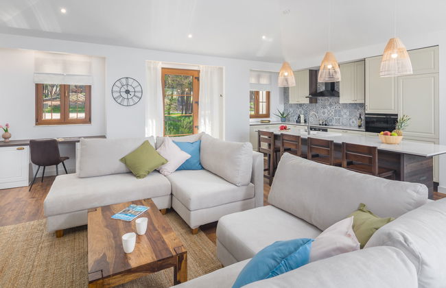 Casa de 3 quartos em Bale com piscina privada e jardim - Foto 3