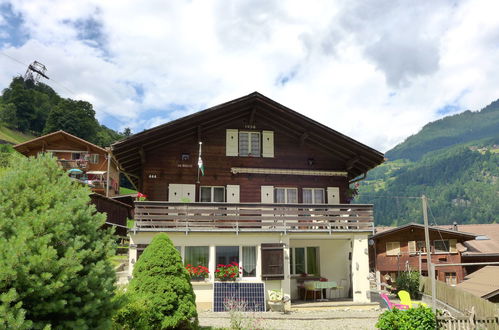 Foto 18 - Apartamento de 1 habitación en Lauterbrunnen con jardín y vistas a la montaña