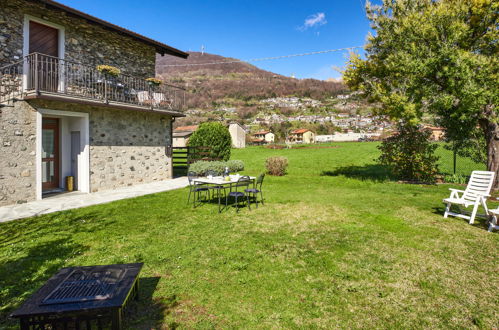 Photo 28 - Appartement de 2 chambres à Gravedona ed Uniti avec jardin et vues sur la montagne