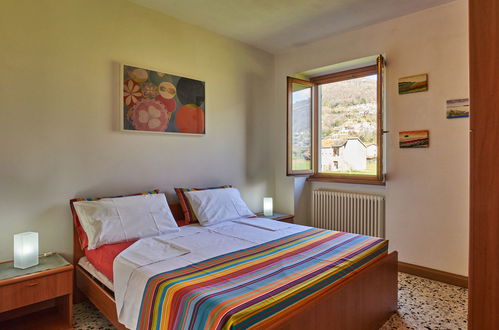 Photo 14 - 2 bedroom Apartment in Gravedona ed Uniti with garden and mountain view