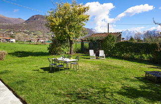 Foto 3 - Appartamento con 2 camere da letto a Gravedona ed Uniti con giardino e vista sulle montagne