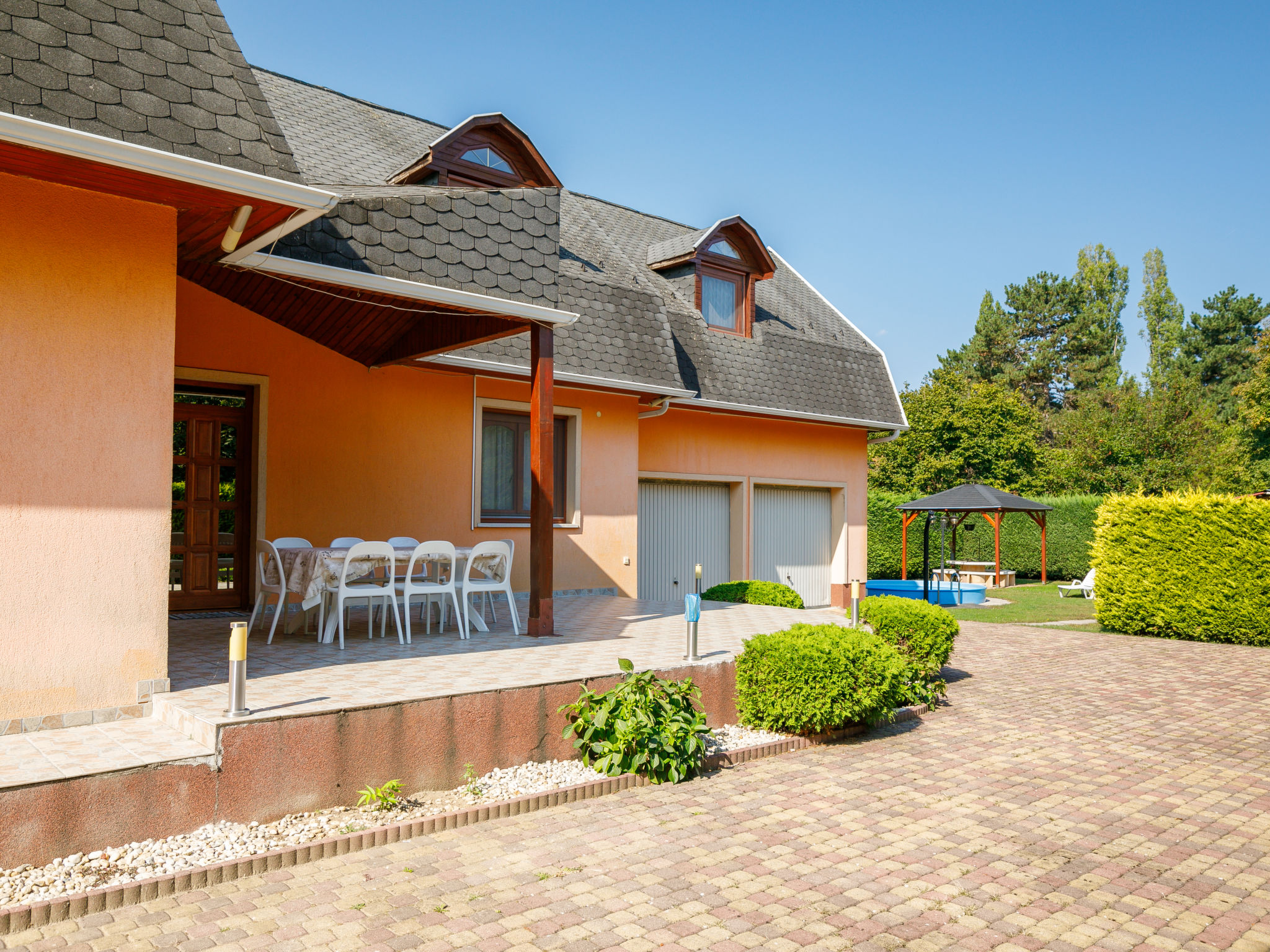 Photo 39 - Maison de 4 chambres à Balatonszárszó avec piscine privée et jardin