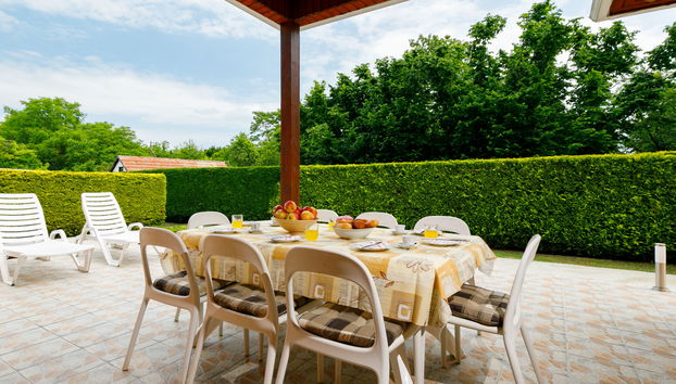 Casa de 5 quartos em Balatonszárszó com piscina privada e jardim - Foto 3