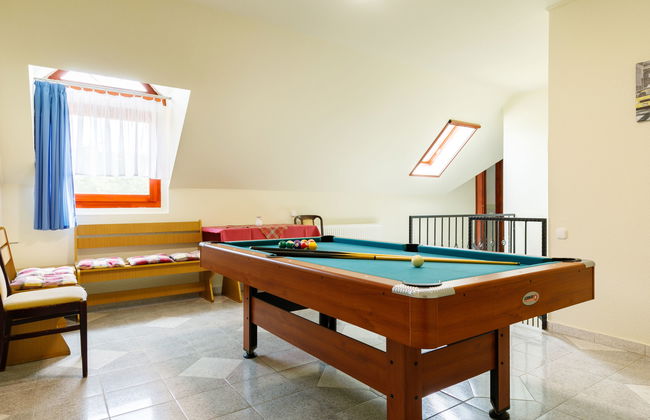 Casa de 5 quartos em Balatonszárszó com piscina privada e jardim - Foto 20
