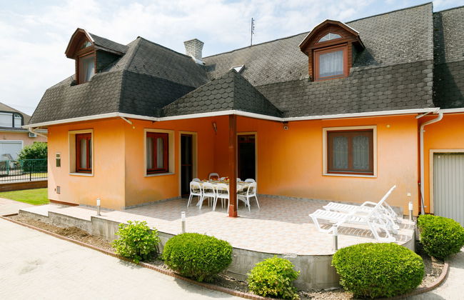 Casa de 5 quartos em Balatonszárszó com piscina privada e jardim - Foto 42