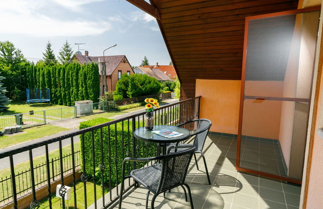 Casa de 5 quartos em Balatonszárszó com piscina privada e jardim - Foto 15
