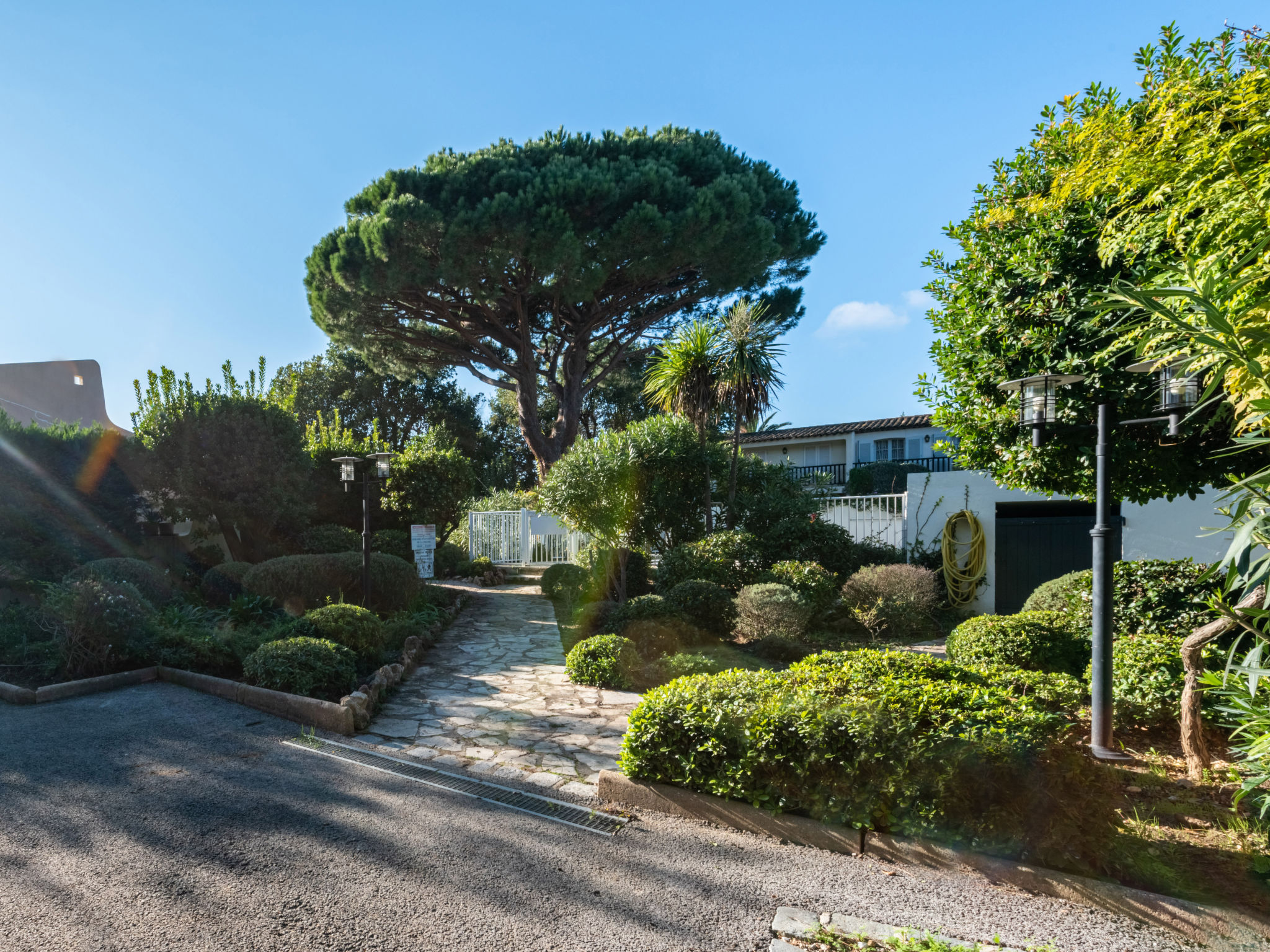 Foto 19 - Casa con 2 camere da letto a Saint-Tropez con piscina e vista mare