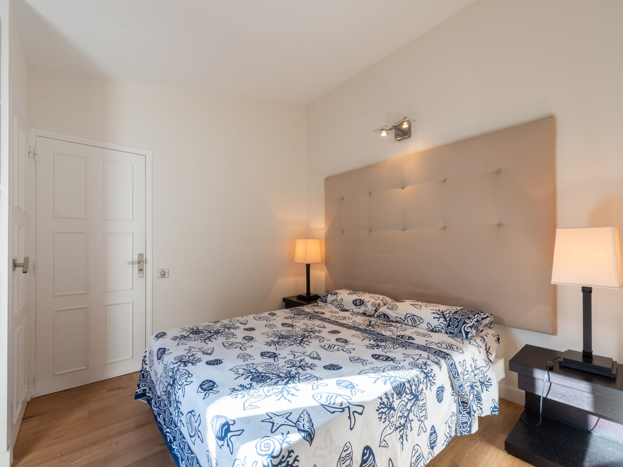 Foto 10 - Casa con 2 camere da letto a Saint-Tropez con piscina e vista mare