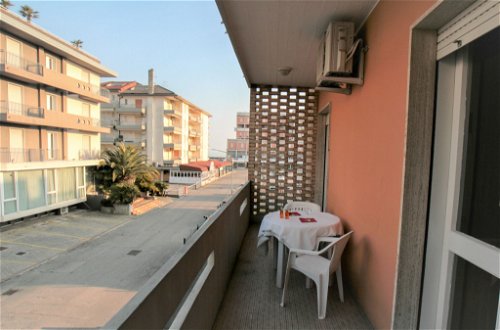 Photo 3 - Appartement de 2 chambres à Jesolo avec vues à la mer
