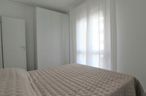 Foto 13 - Apartamento de 2 habitaciones en Jesolo con vistas al mar