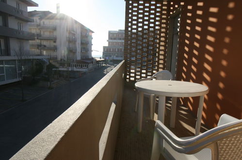 Foto 16 - Apartamento de 2 quartos em Jesolo