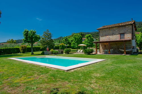 Foto 33 - Haus mit 2 Schlafzimmern in Capannori mit privater pool und garten