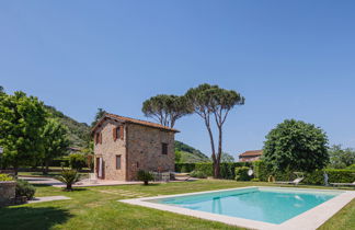 Foto 1 - Casa de 2 habitaciones en Capannori con piscina privada y jardín