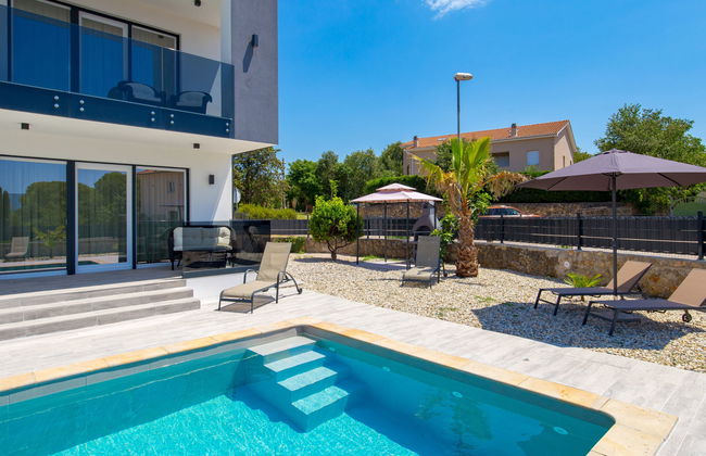Casa de 5 quartos em Krk com piscina privada e jardim - Foto 23