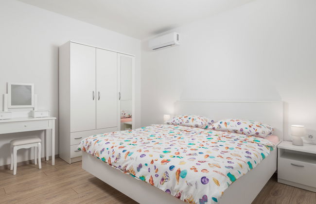 Casa de 5 quartos em Krk com piscina privada e jardim - Foto 8