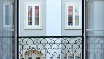 Renovated and Spacious Duplex Apartment With Patio, By TimeCooler - Foto 5