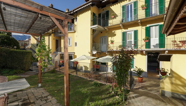 2 bedroom Apartment in Germignaga with garden - Photo 2