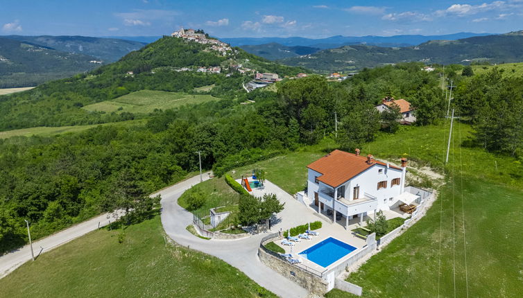 Photo 1 - 3 bedroom House in Motovun with private pool and garden