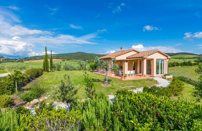 Maison de 4 chambres à Bibbona avec piscine privée et jardin - Photo 1